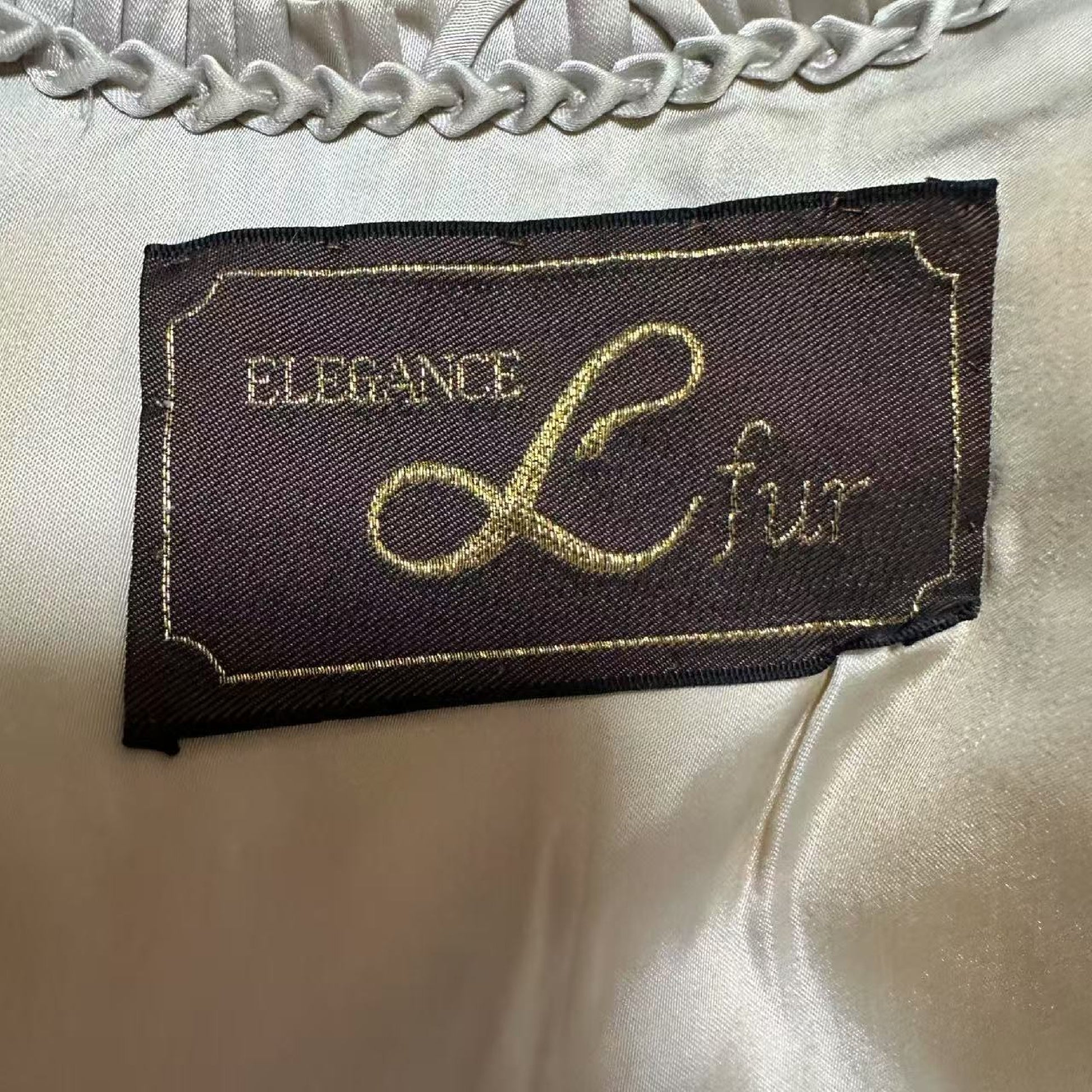 ELEGANCE EMBA Emba F fur coat