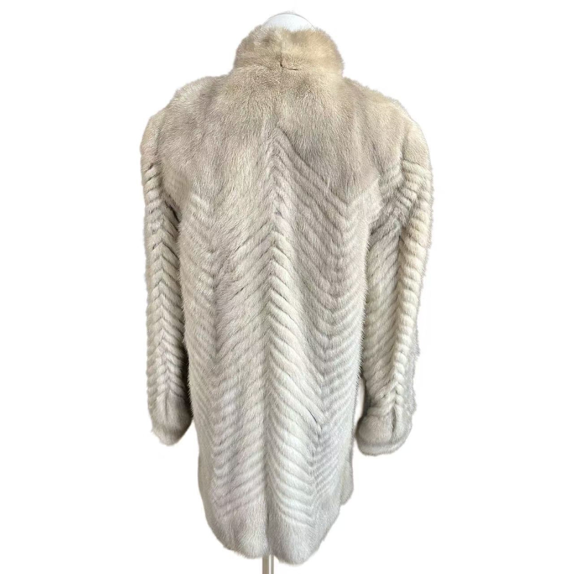 ELEGANCE EMBA Emba F fur coat