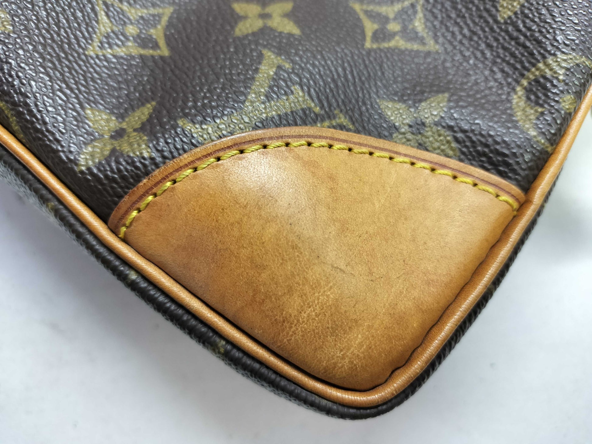 LOUIS VUITTON Monogram Bag Handbag Louis Vuitton Business Bag
