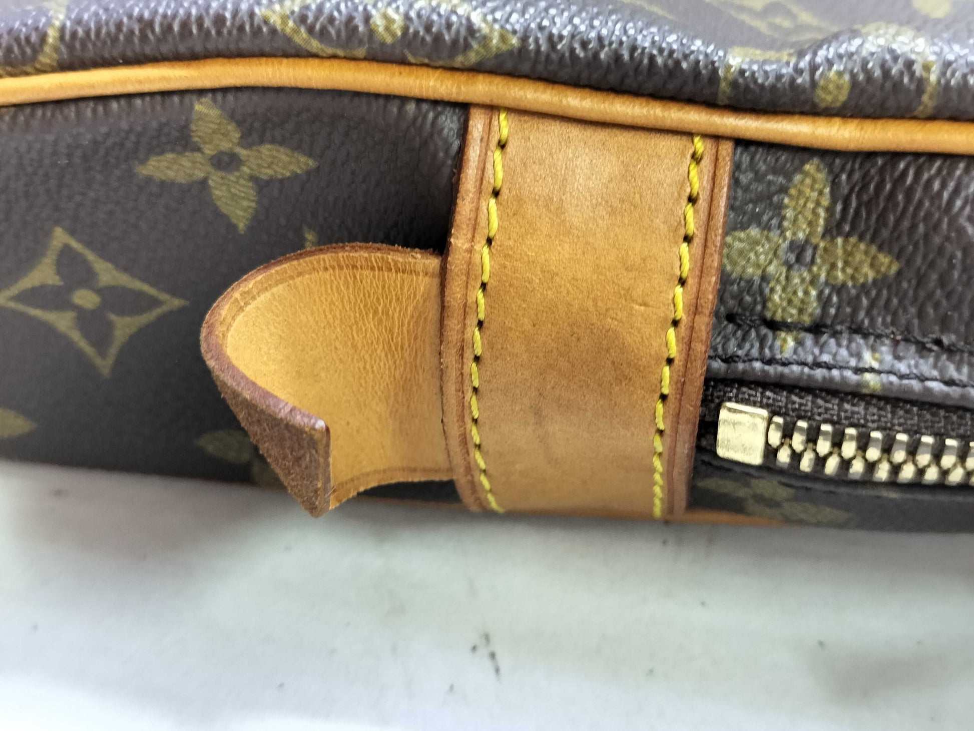 LOUIS VUITTON Monogram Bag Handbag Louis Vuitton Business Bag