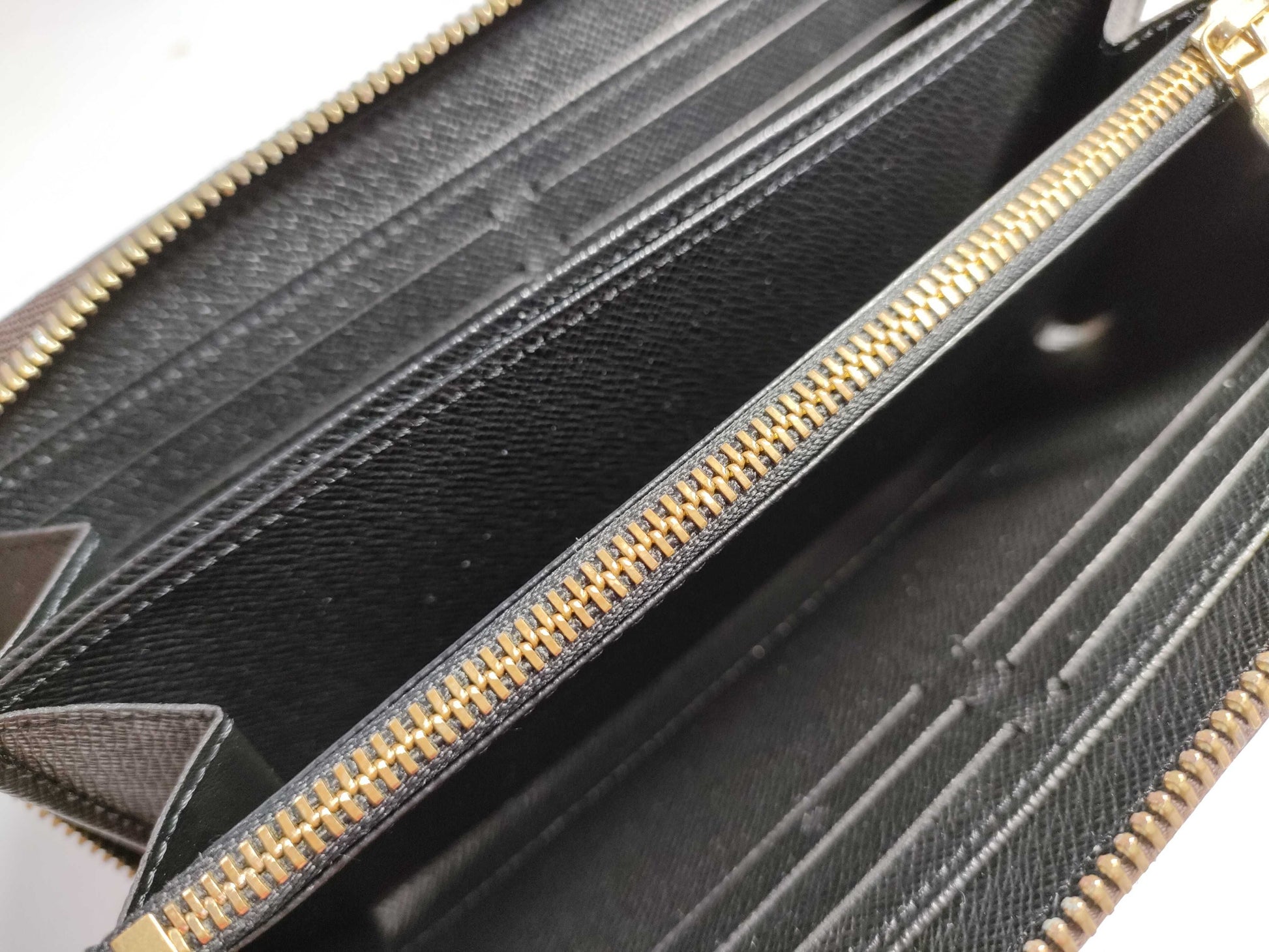 LOUIS VUITTON M82444 Louis Vuitton Monogram Reverse Zippy Wallet with IC Tag and G Hardware