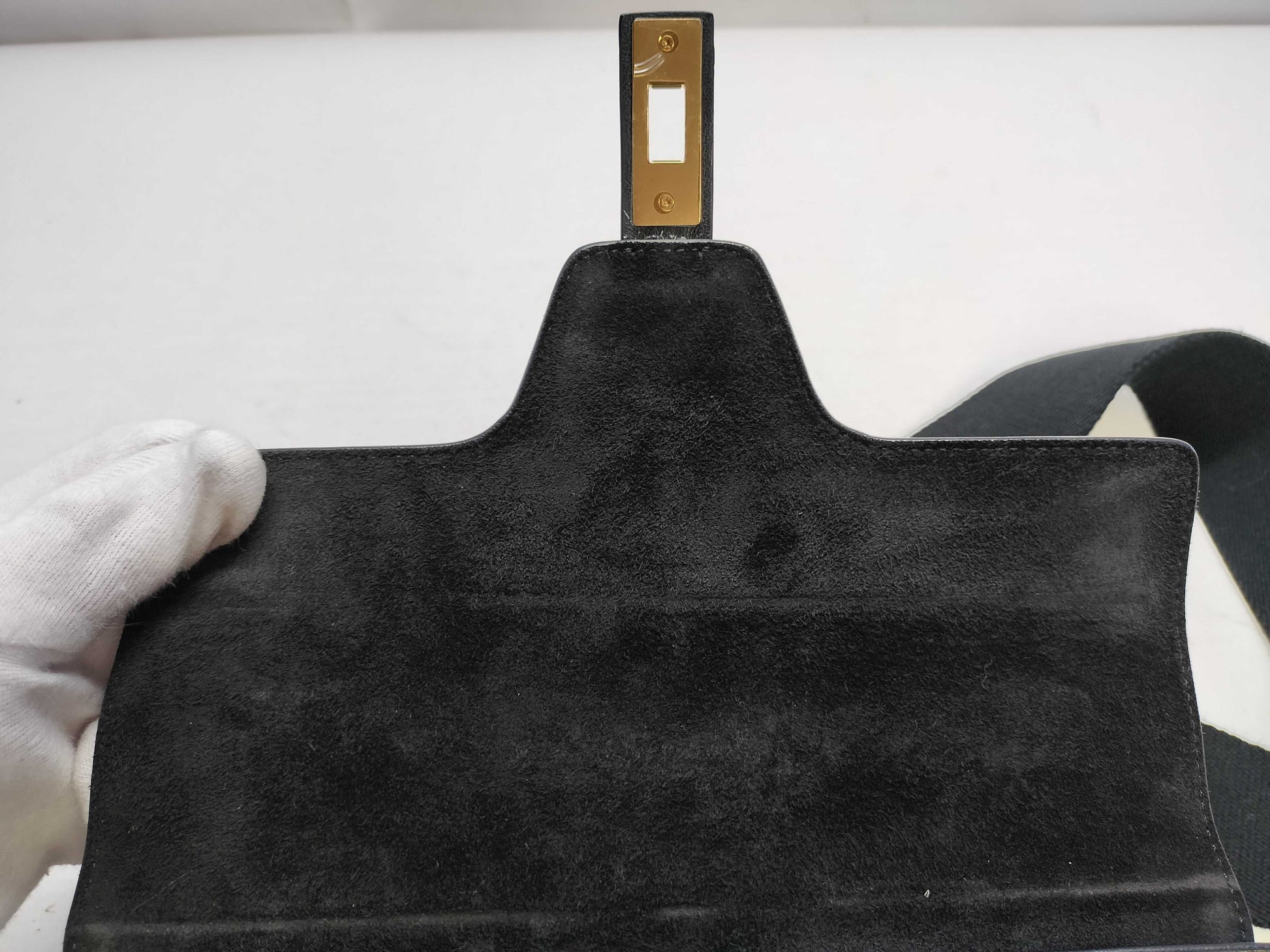 CELINE Teen Soft 16 Seize Shoulder Bag in Black. Includes dust bag and shoulder strap.