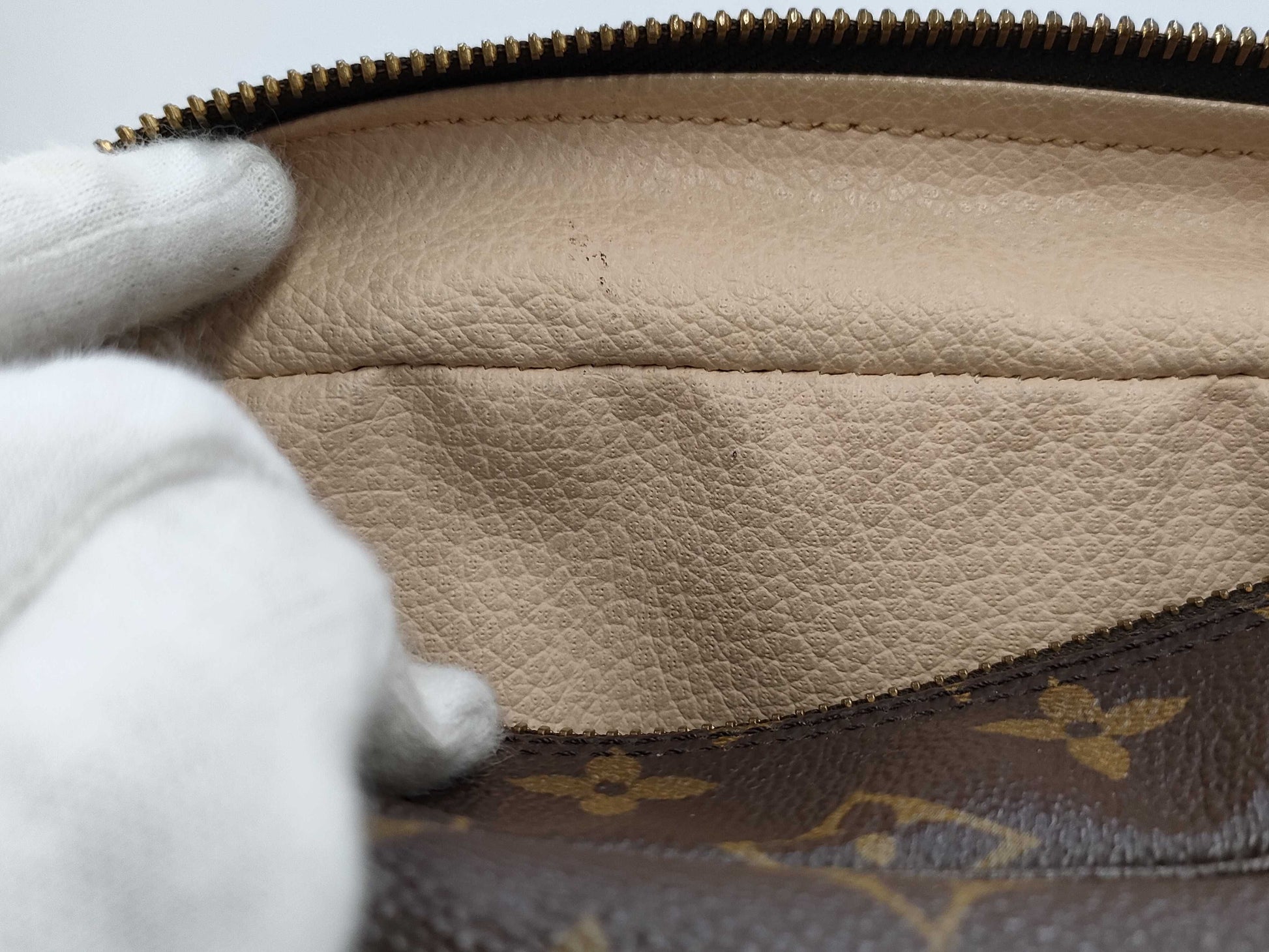 LOUIS VUITTON Monogram True Toilet Clutch Bag