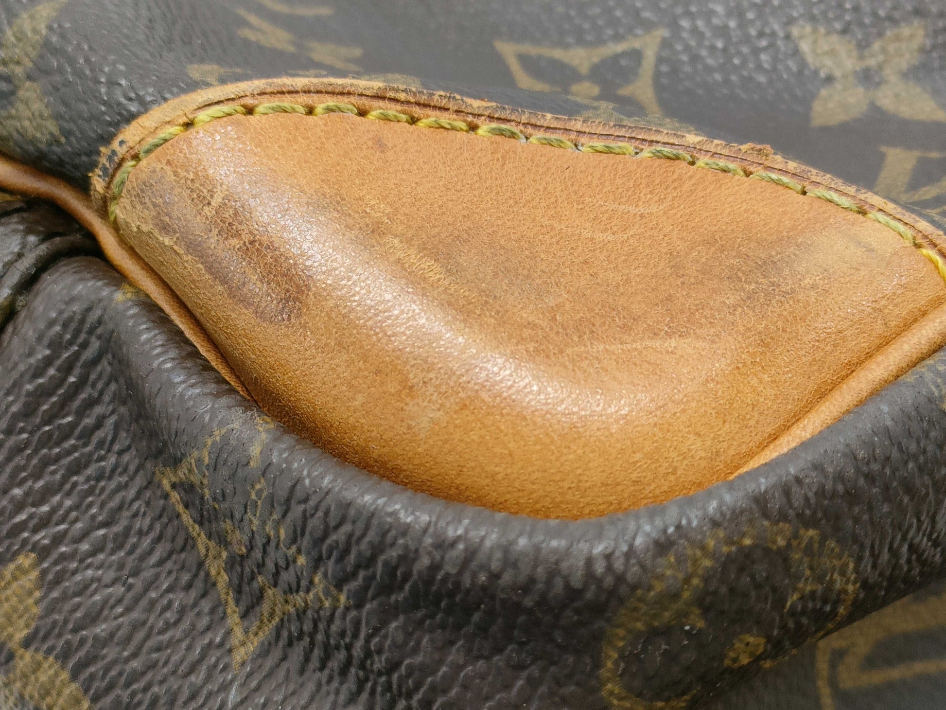 LOUIS VUITTON Monogram Sirius 55 Handbag