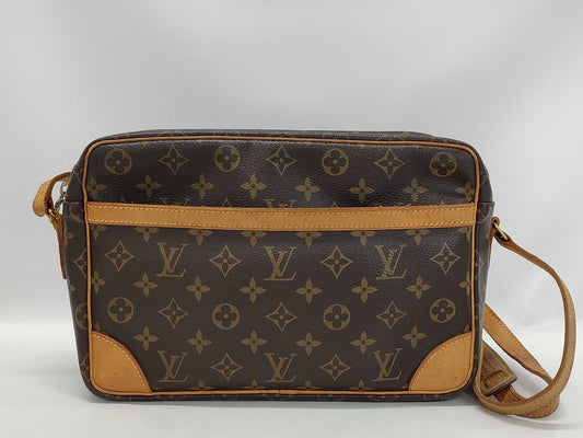 LOUIS VUITTON Monogram Trocadero 30 Shoulder Bag