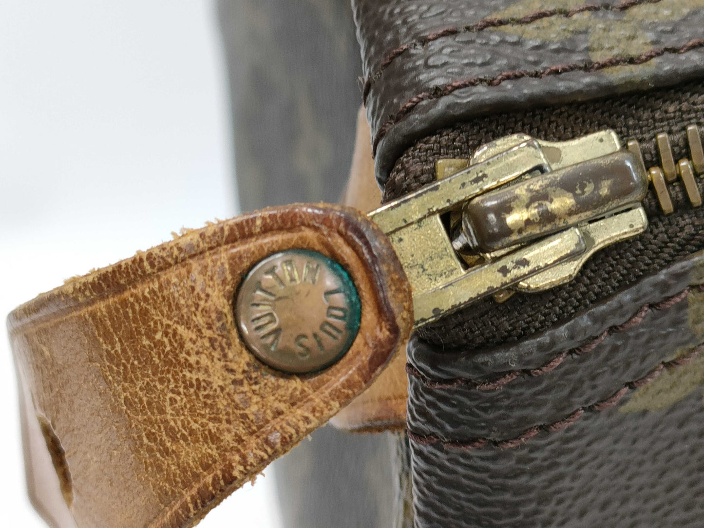LOUIS VUITTON Monogram Speedy 40 Handbag