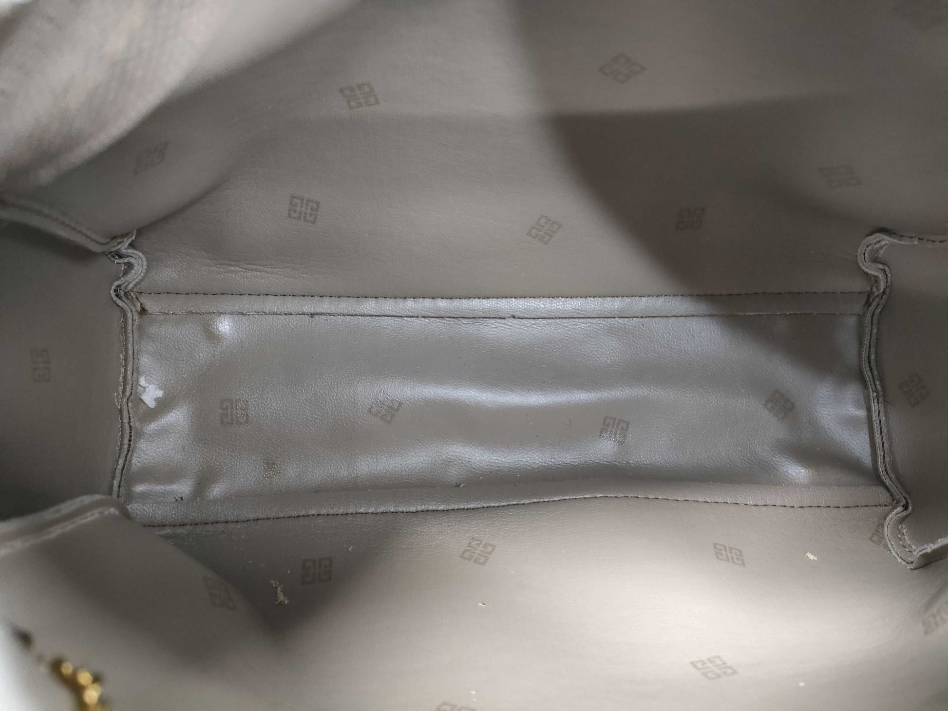 GIVENCHY Shoulder Bag