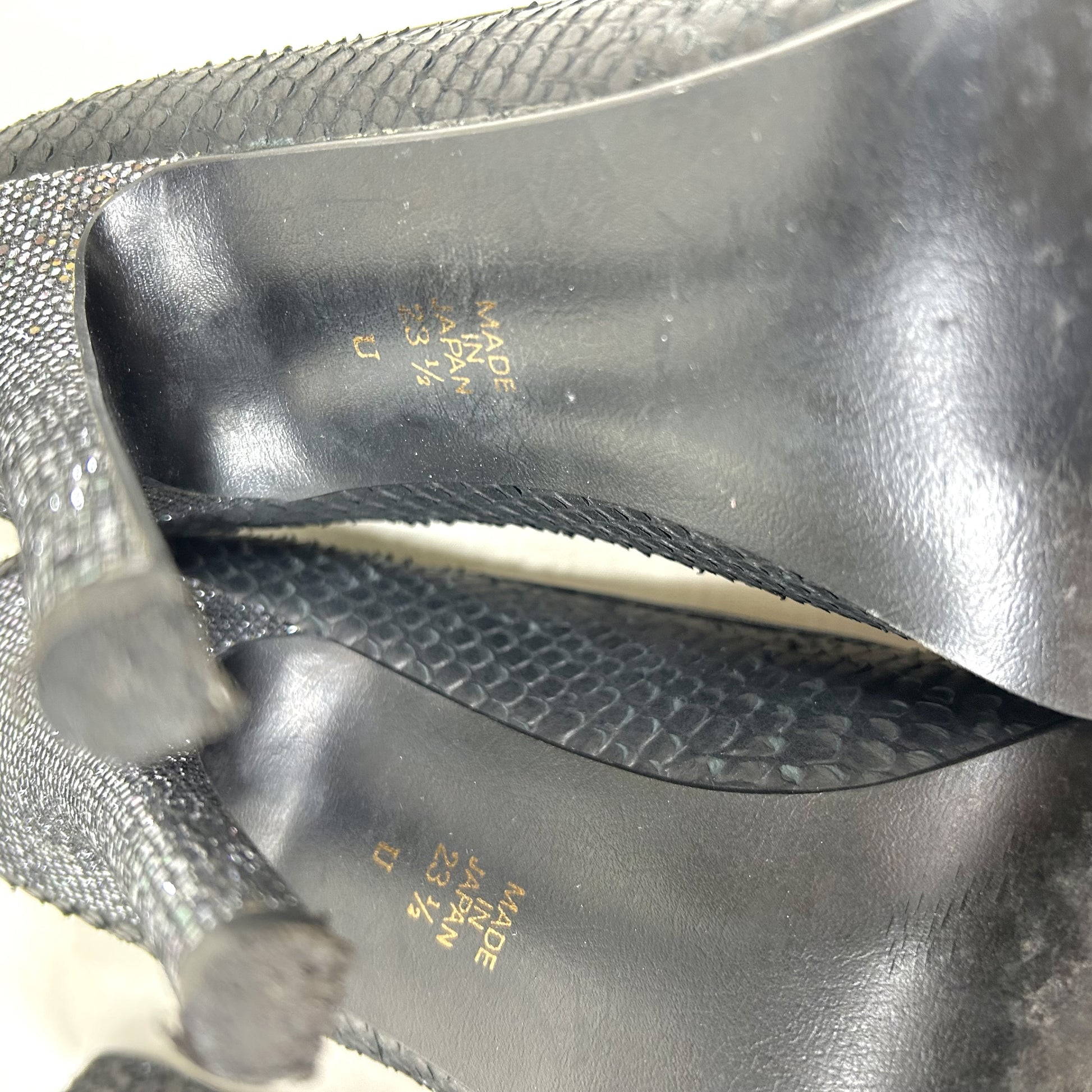 DIANA 2-Pair Pumps, Sizes 23 and 23.5