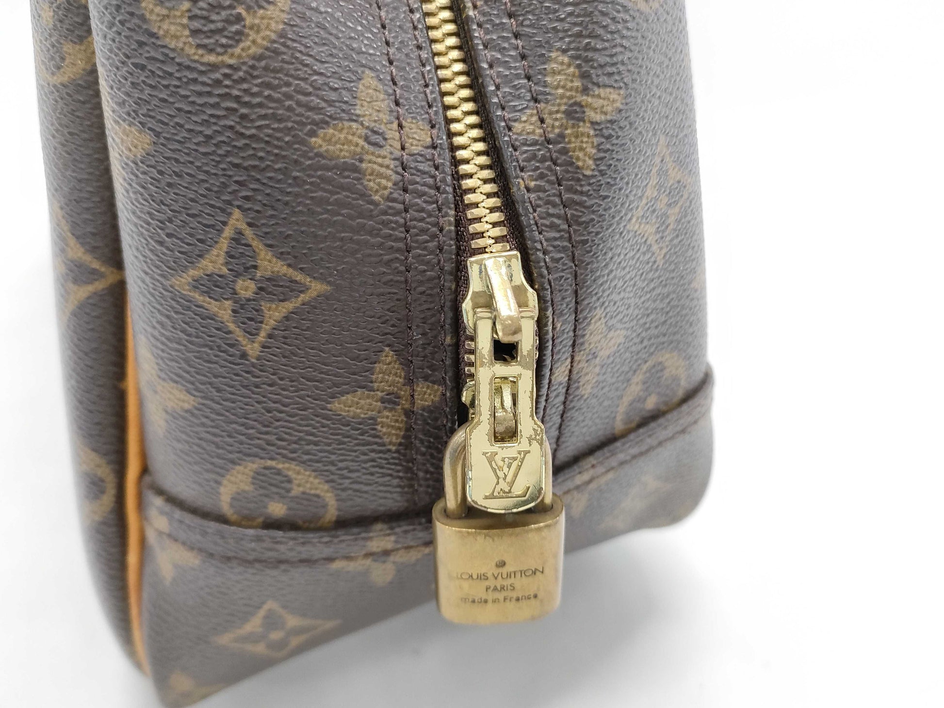 LOUIS VUITTON Louis Vuitton Monogram Deauville Thin Handbag