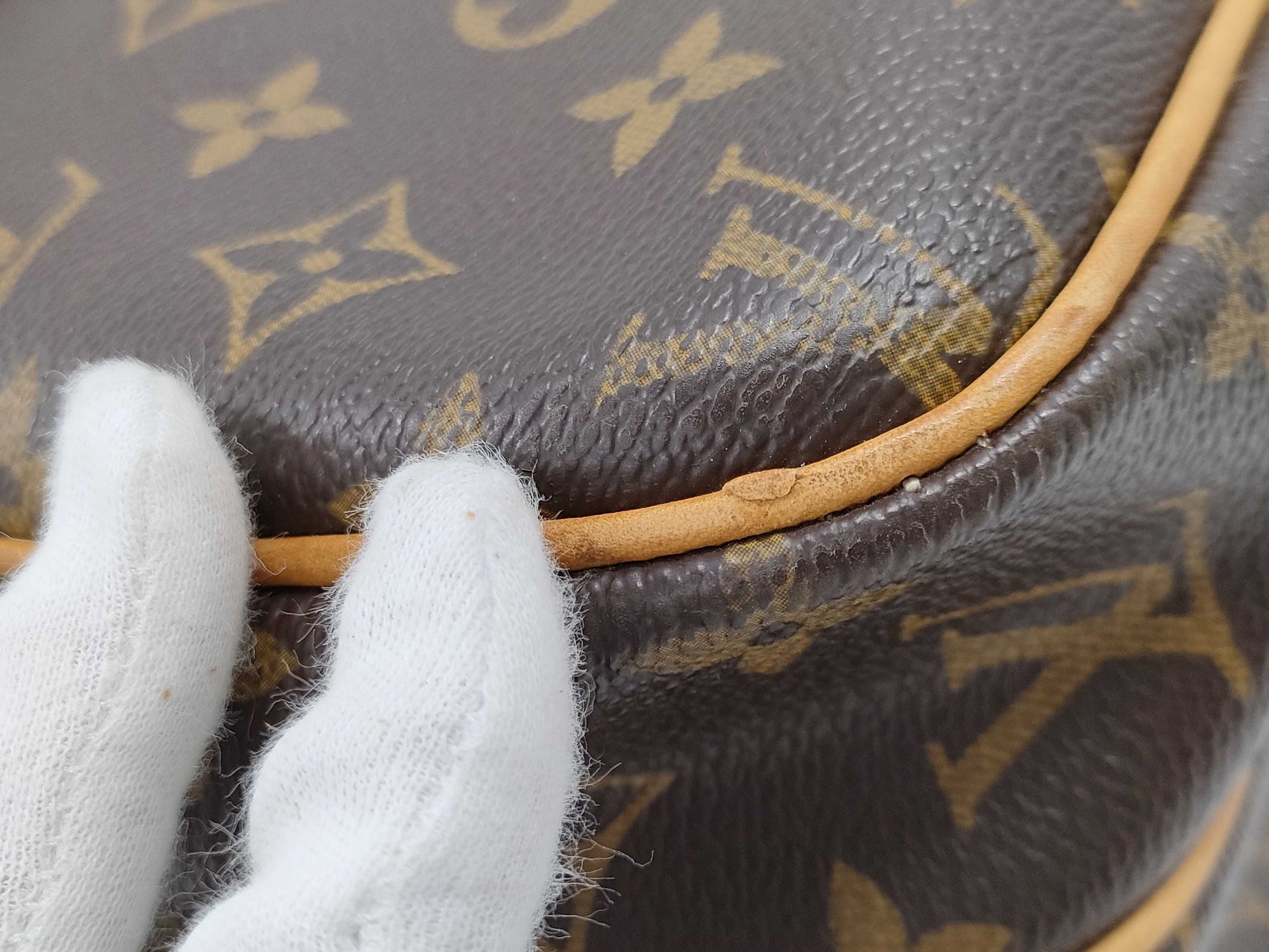 LOUIS VUITTON Monogram Reporter Bag SP0083 Shoulder Bag