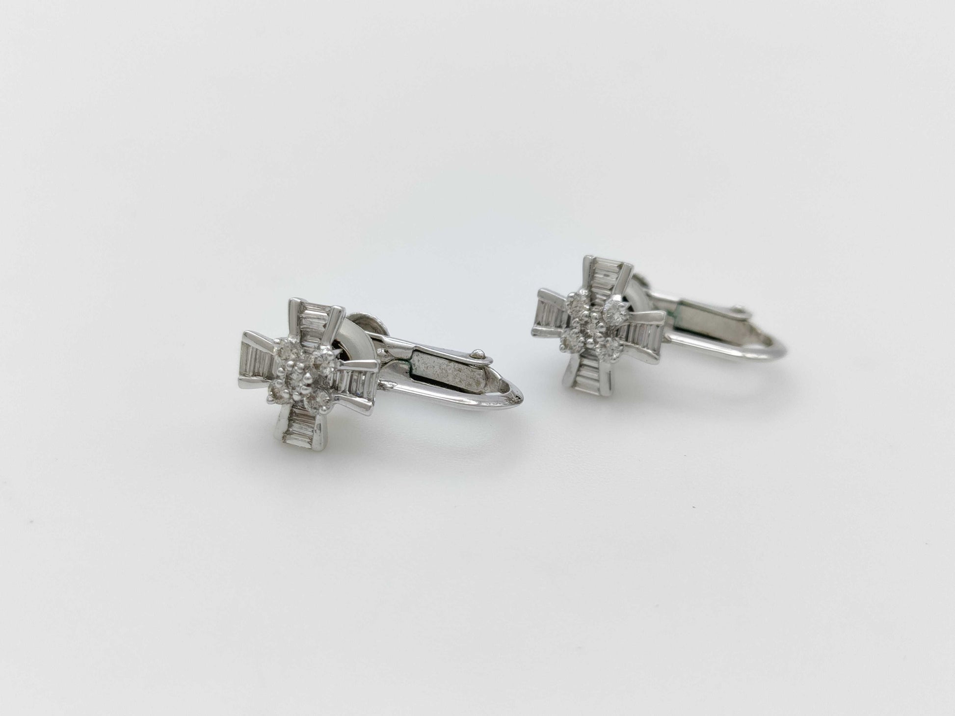 Diamond K14WG 2.8g Earrings 