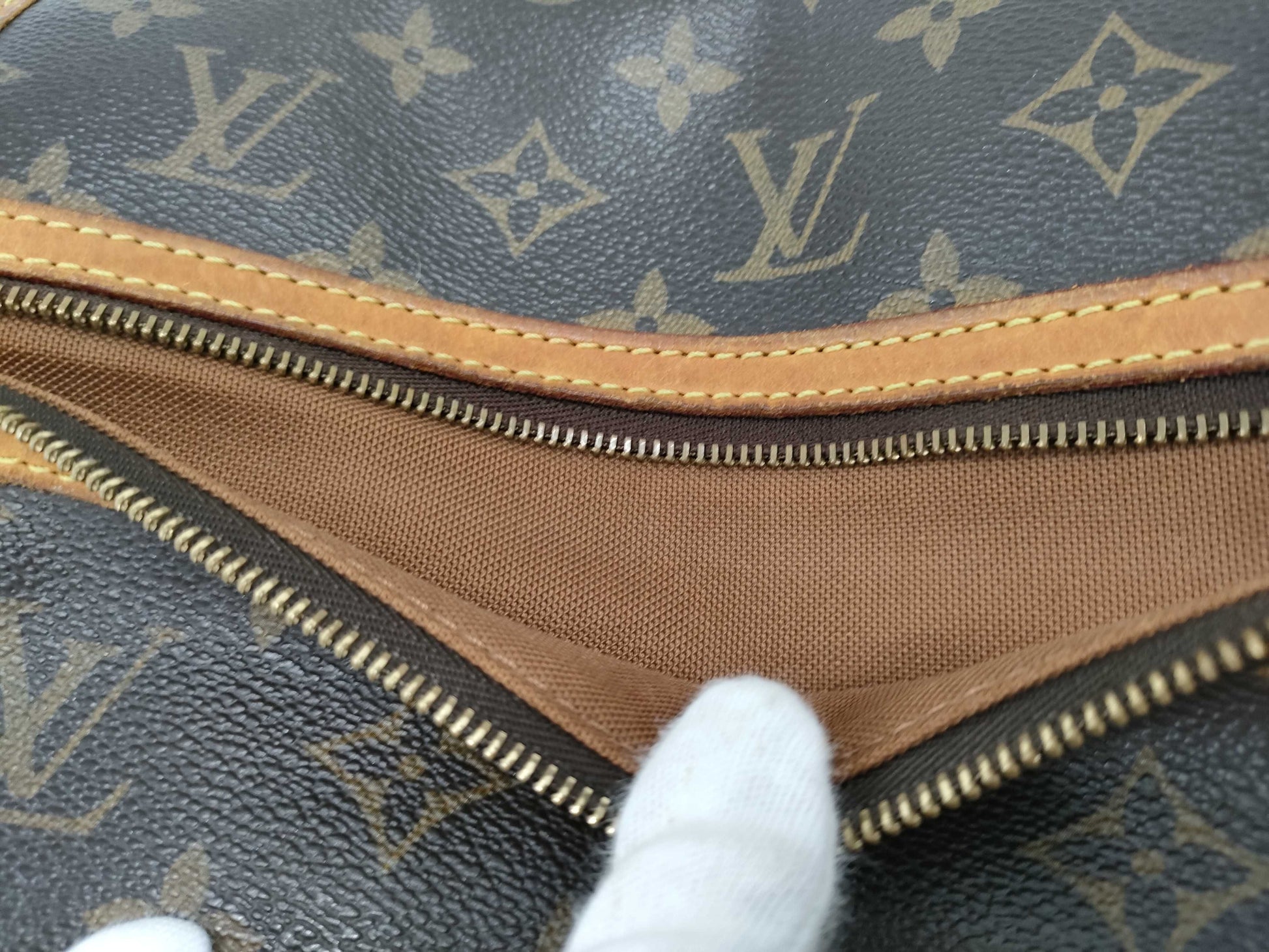 LOUIS VUITTON Louis Vuitton Brand Messenger Bag Bosphor Shoulder Bag