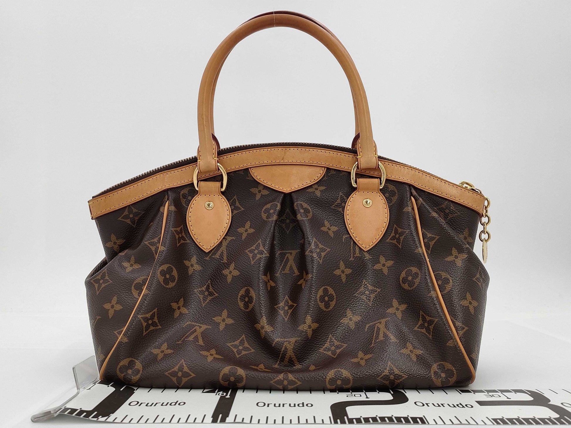 LOUIS VUITTON LOUIS VUITTON Louis Vuitton Monogram Tivoli PM Bag