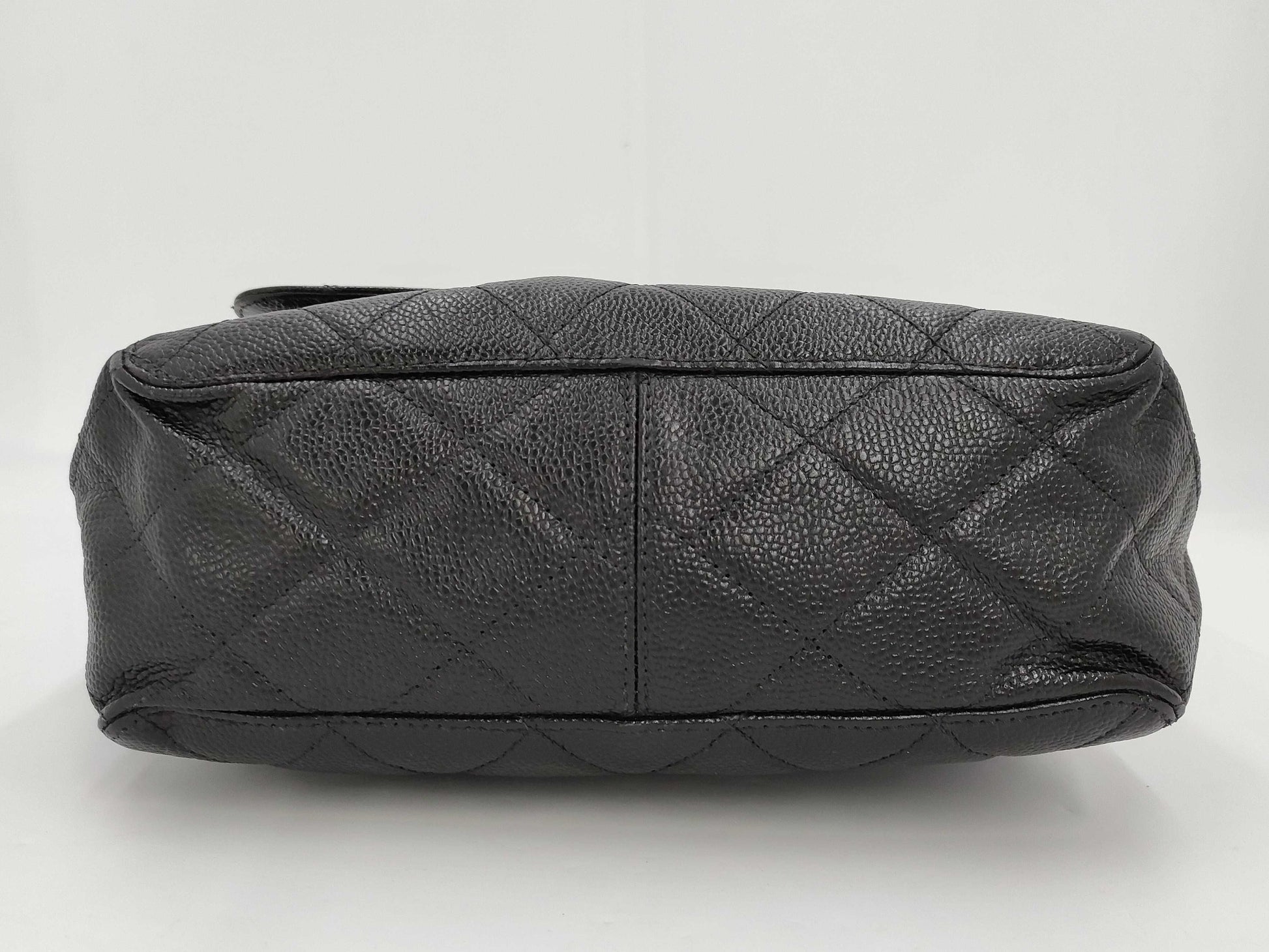 CHANEL Matelasse Shoulder Bag