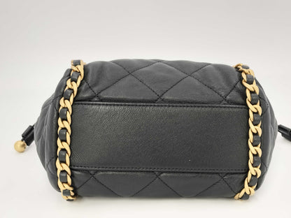 CHANEL Matelasse Shoulder Bag