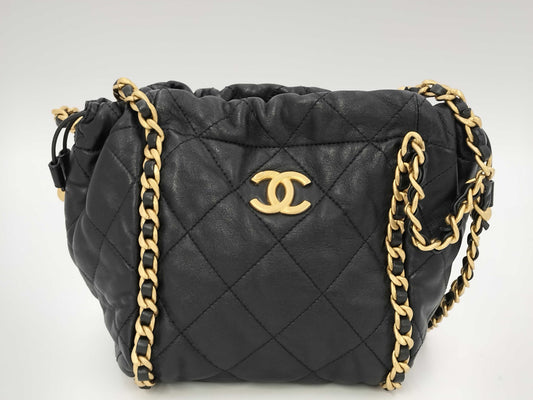 CHANEL Matelasse Shoulder Bag