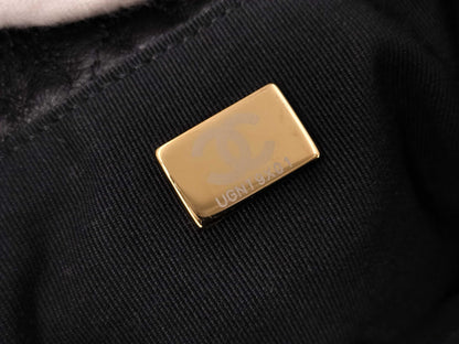 CHANEL Matelasse Shoulder Bag