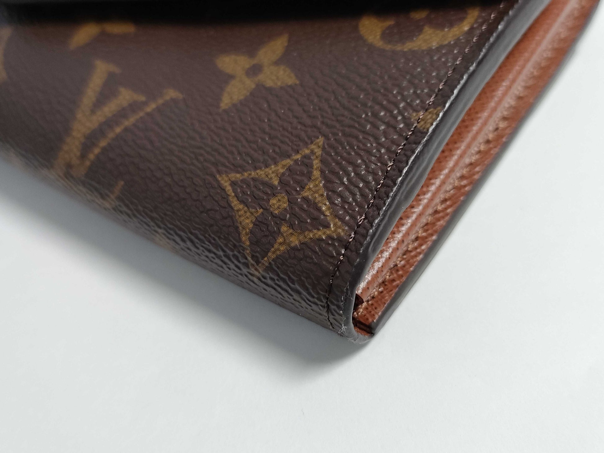 LOUIS VUITTON M60531 Monogram Portefeuille Sarah Monogram RFID Wallet