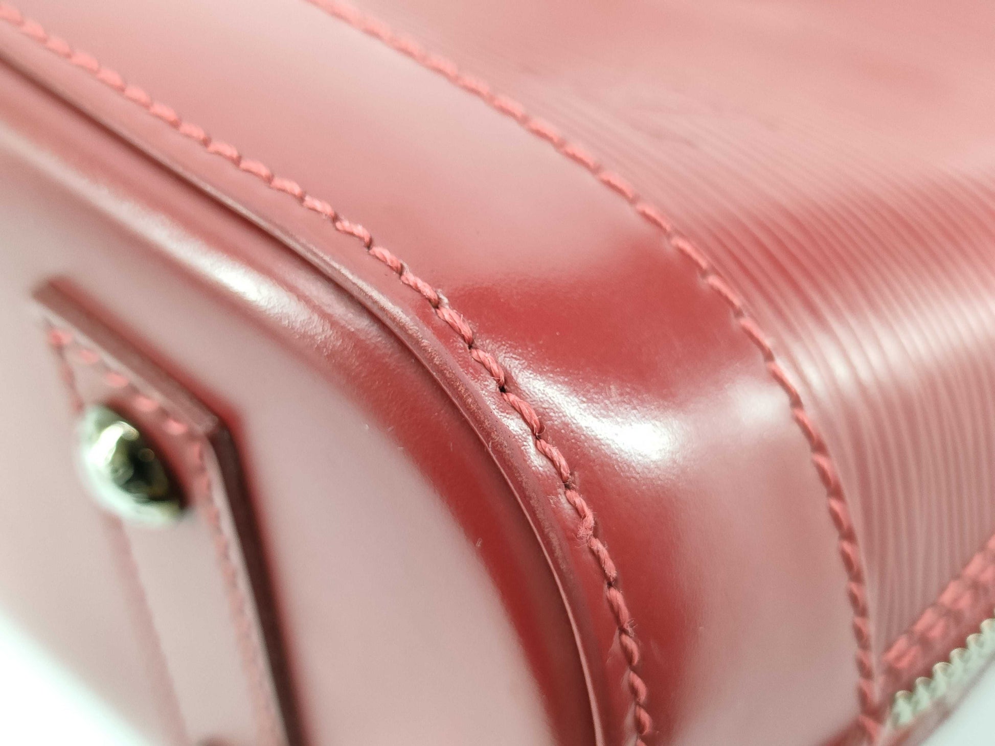 LOUIS VUITTON M40850 Epi Alma BB Epi Carmine M40850 Handbag