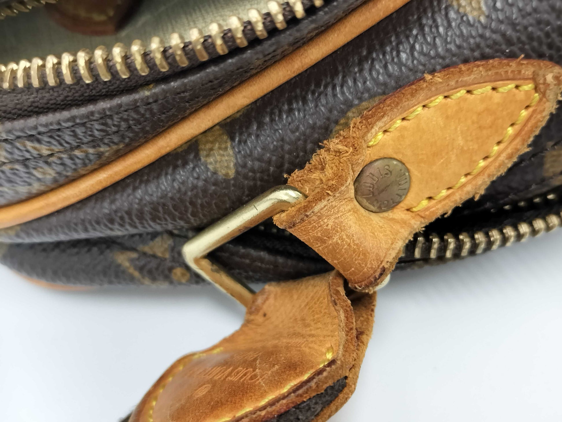LOUIS VUITTON Monogram Reporter PM Shoulder Bag M45254
