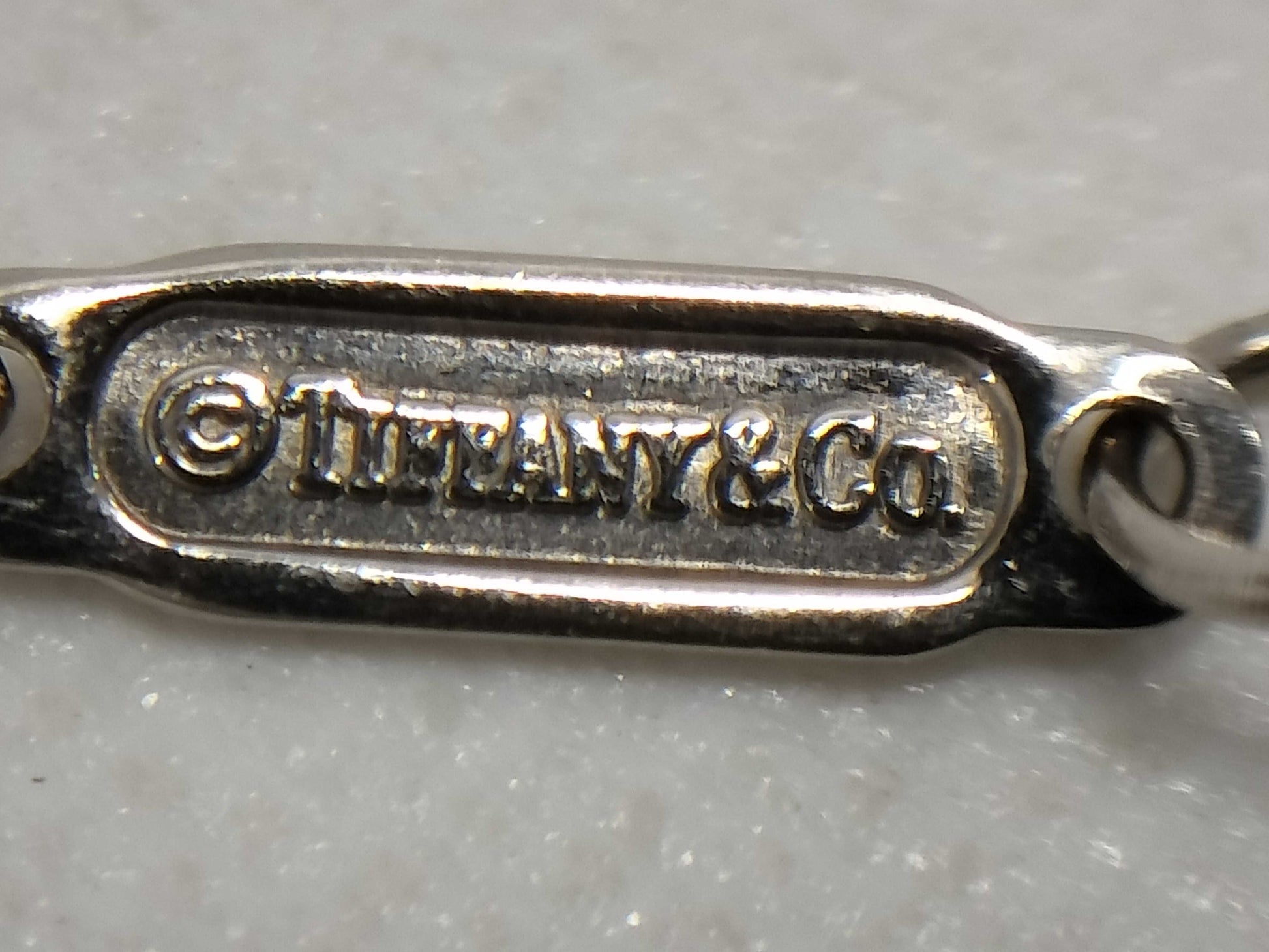 Tiffany & Co. Heart Bracelet/Bangle in Yellow Gold/White Gold 750 