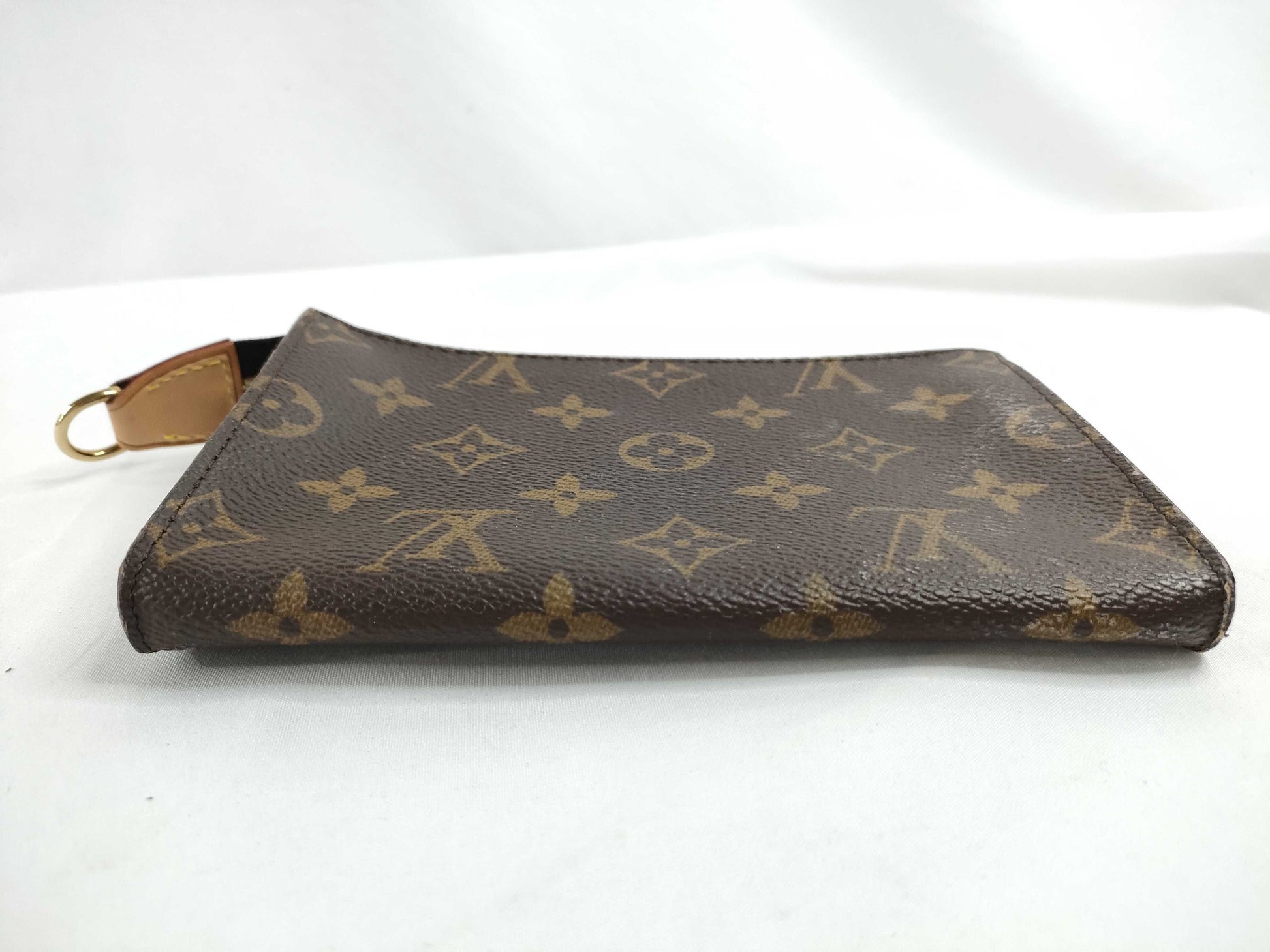 LOUIS VUITTON M47546 Monogram Louis Vuitton Monogram Pouch
