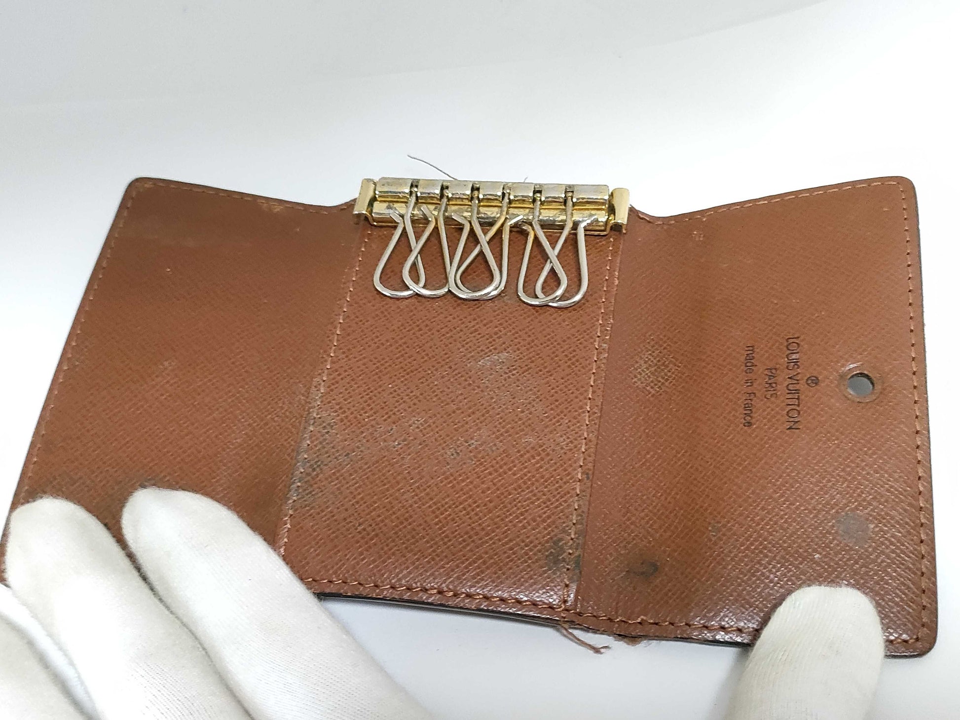 LOUIS VUITTON M62630 Monogram Louis Vuitton Monogram Multicle 6 M62630/MS0127 Key Case/Key Holder with Missing Button