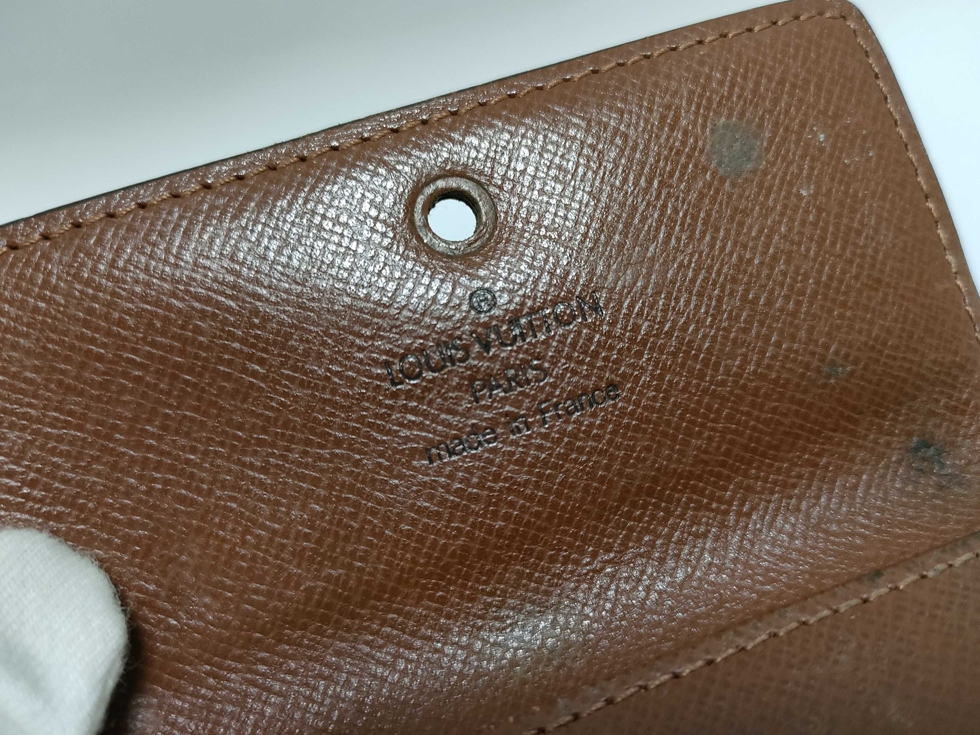 LOUIS VUITTON M62630 Monogram Louis Vuitton Monogram Multicle 6 M62630/MS0127 Key Case/Key Holder with Missing Button