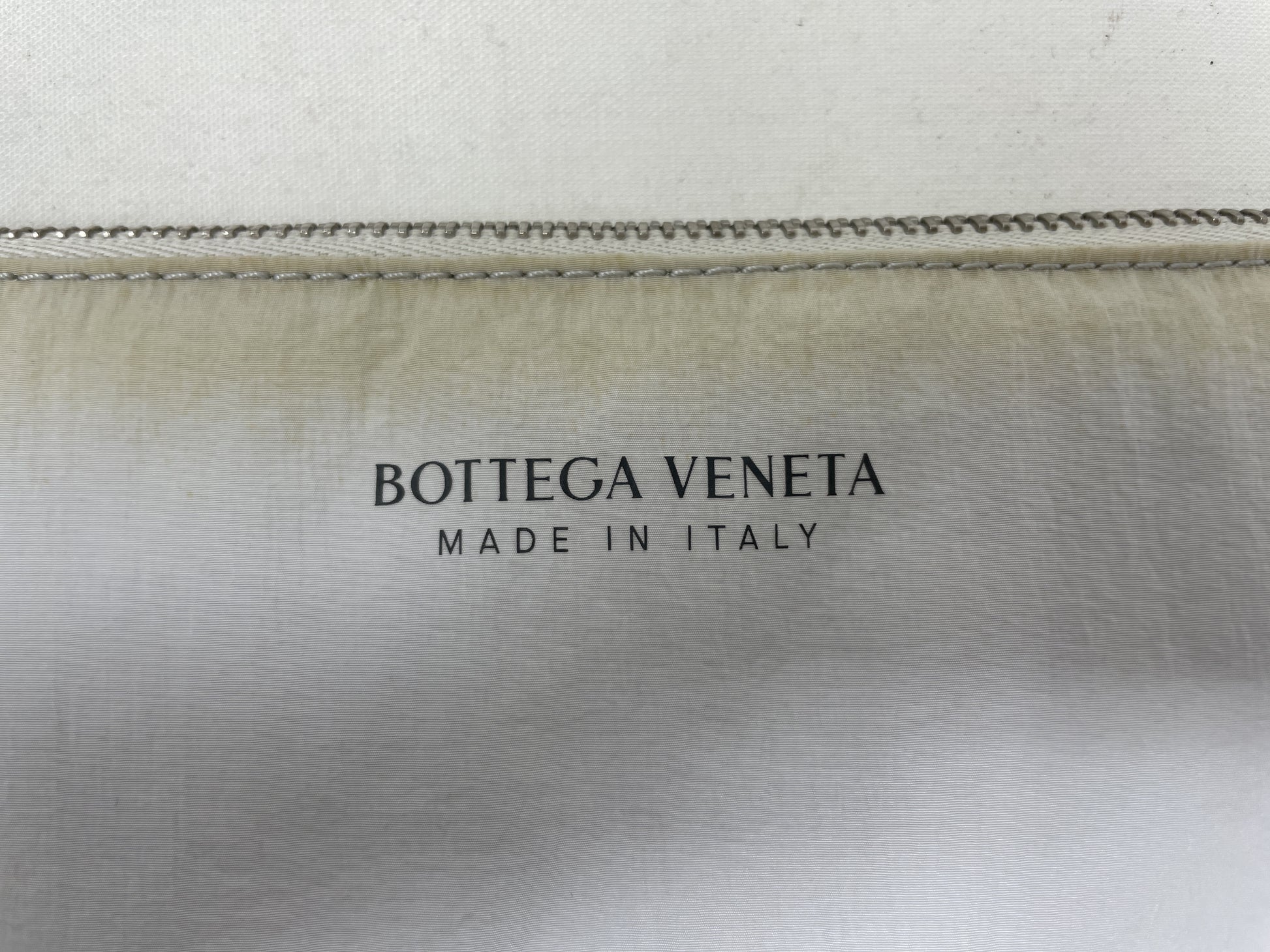 BOTTEGA VENETA Cassette Intrecciato Shoulder Bag