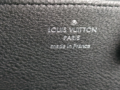 LOUIS VUITTON M61867 Mahina Louis Vuitton Zippy Wallet Noir Box Dust Bag Wallet