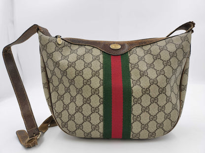 GUCCI GG Supreme Sherry Shoulder Bag