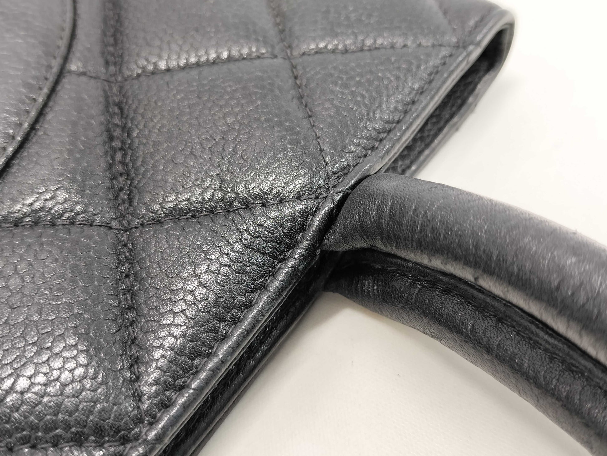 CHANEL Caviar Skin Tote Bag, Reproduction Tote Bag, Large Coco Mark, Matelasse, Black Tote Bag