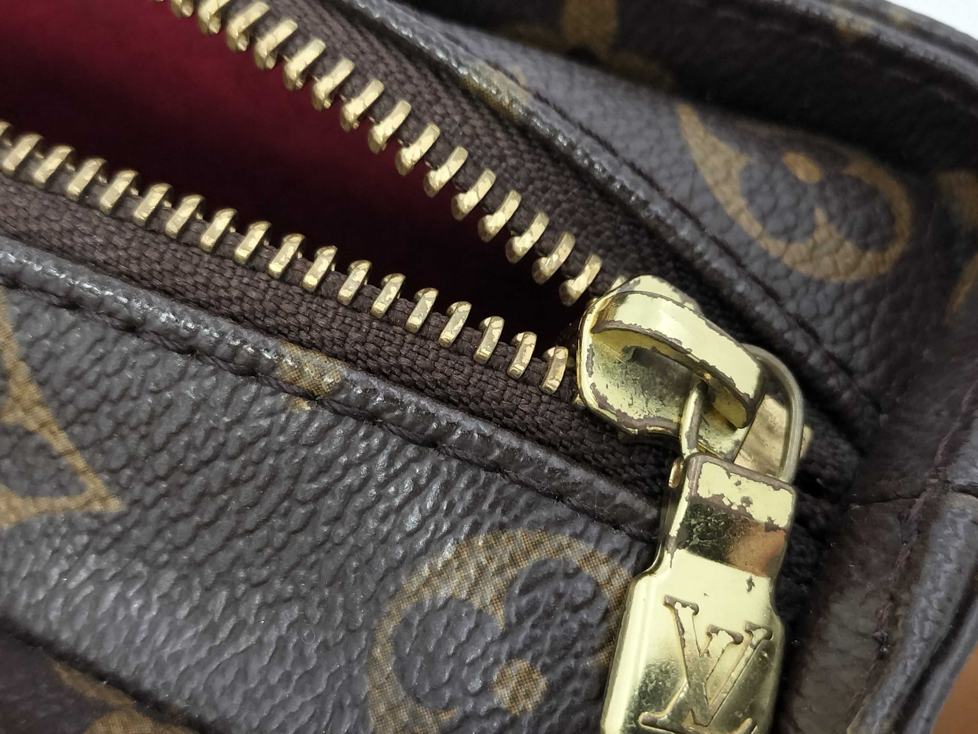 LOUIS VUITTON LV bag handbag