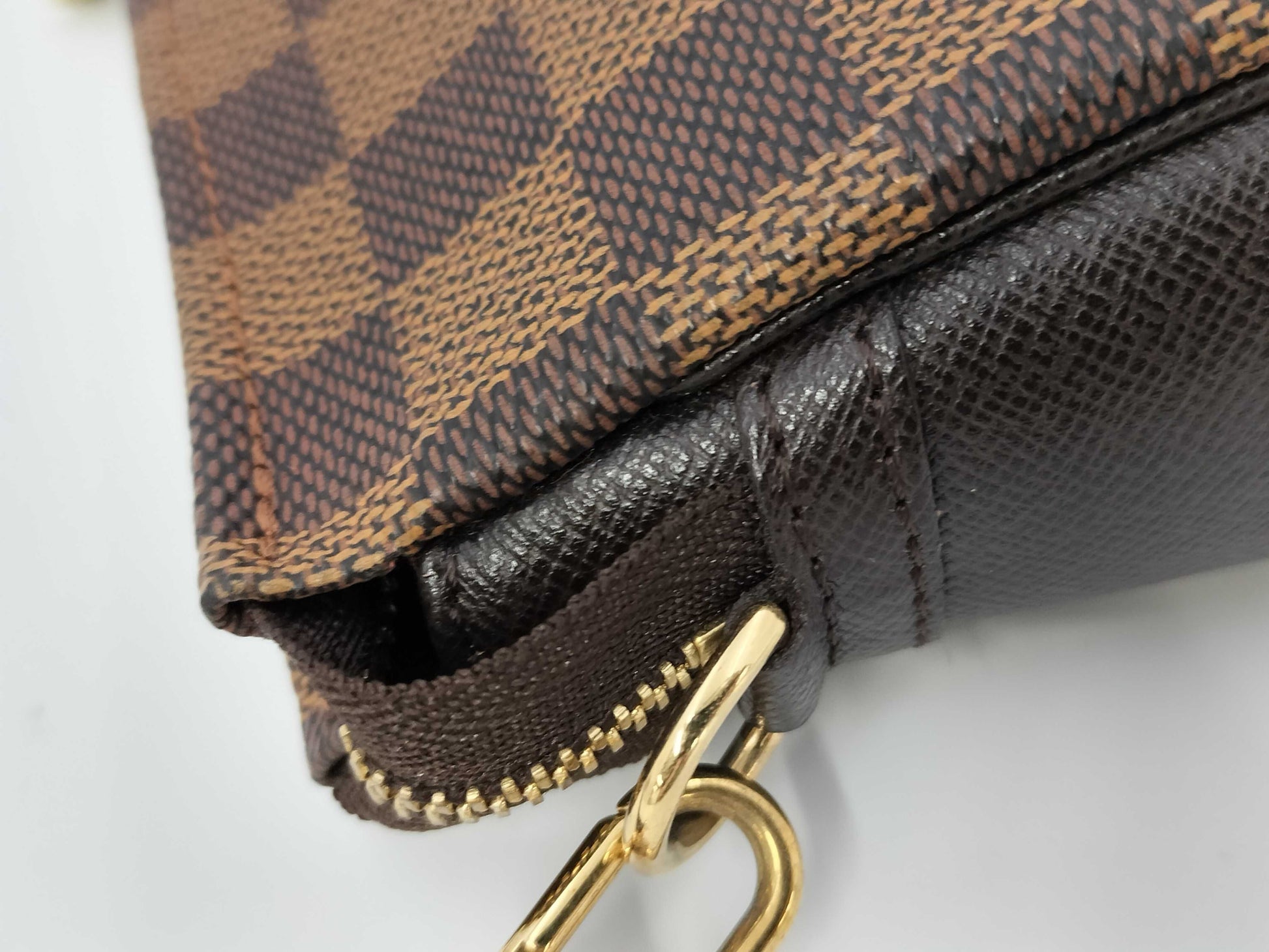 LOUIS VUITTON Damier Bag Pouch
