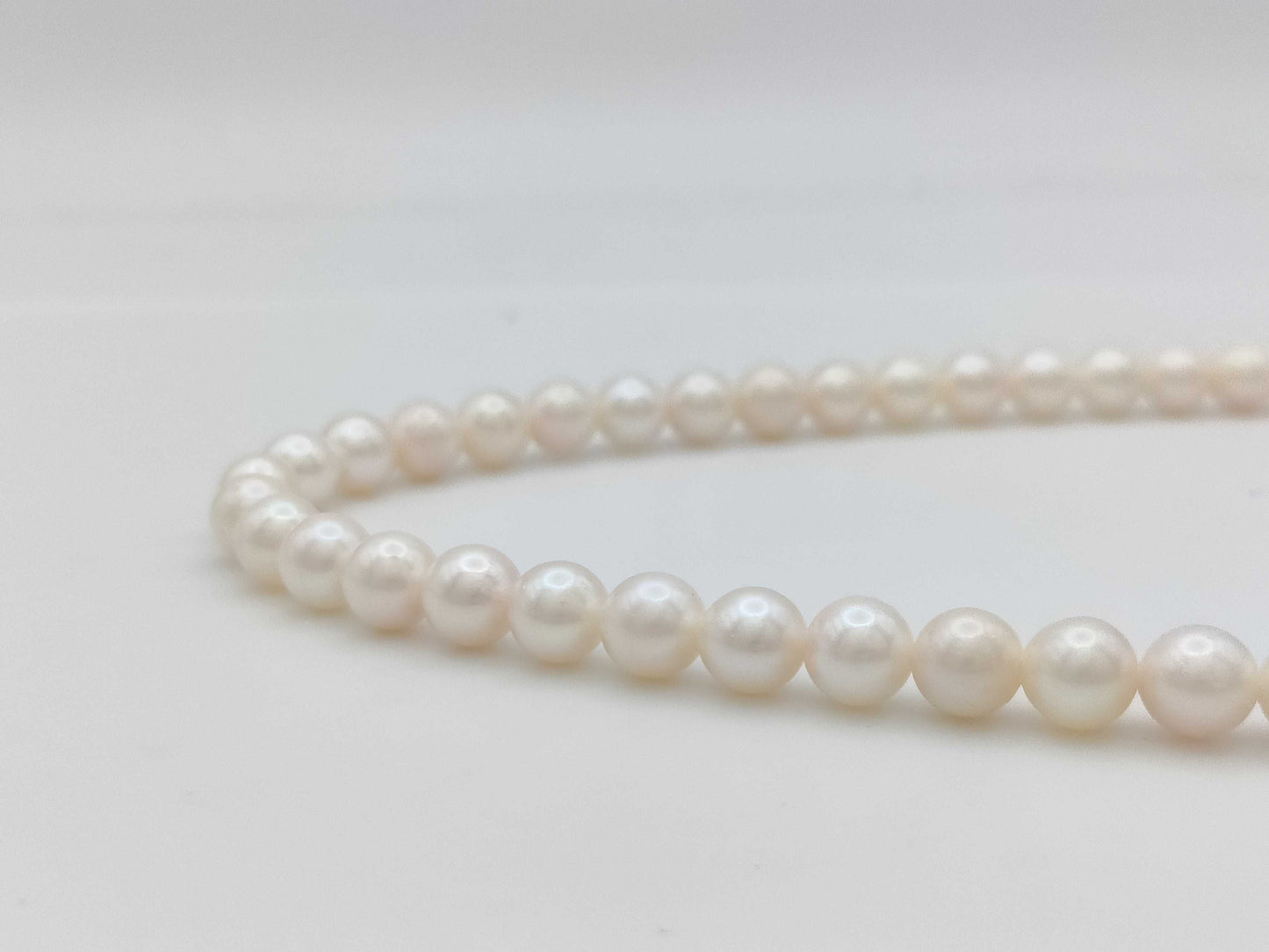 Pearl diameter approximately 6.5mm-6.8mm, Sterling Silver, 29.3g, Necklace 