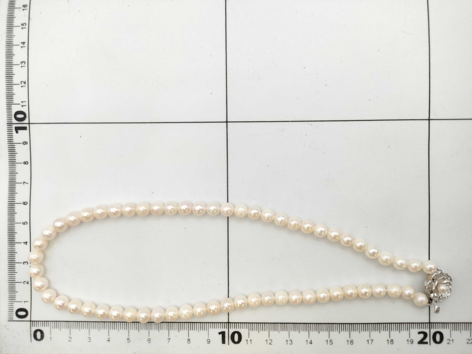 Pearl diameter approximately 6.5mm-6.8mm, Sterling Silver, 29.3g, Necklace 