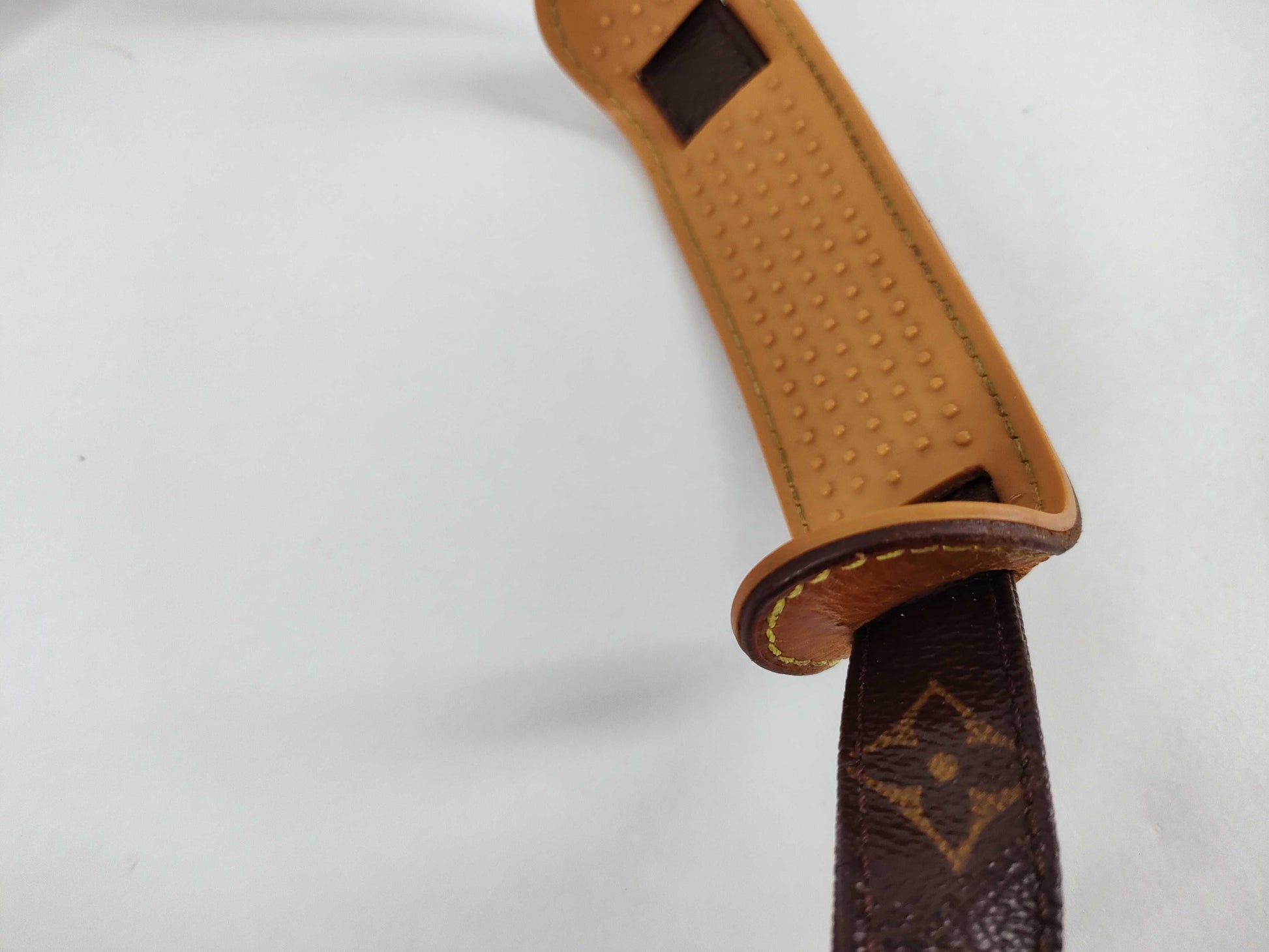 LOUIS VUITTON Monogram Louis Vuitton Shoulder Bag