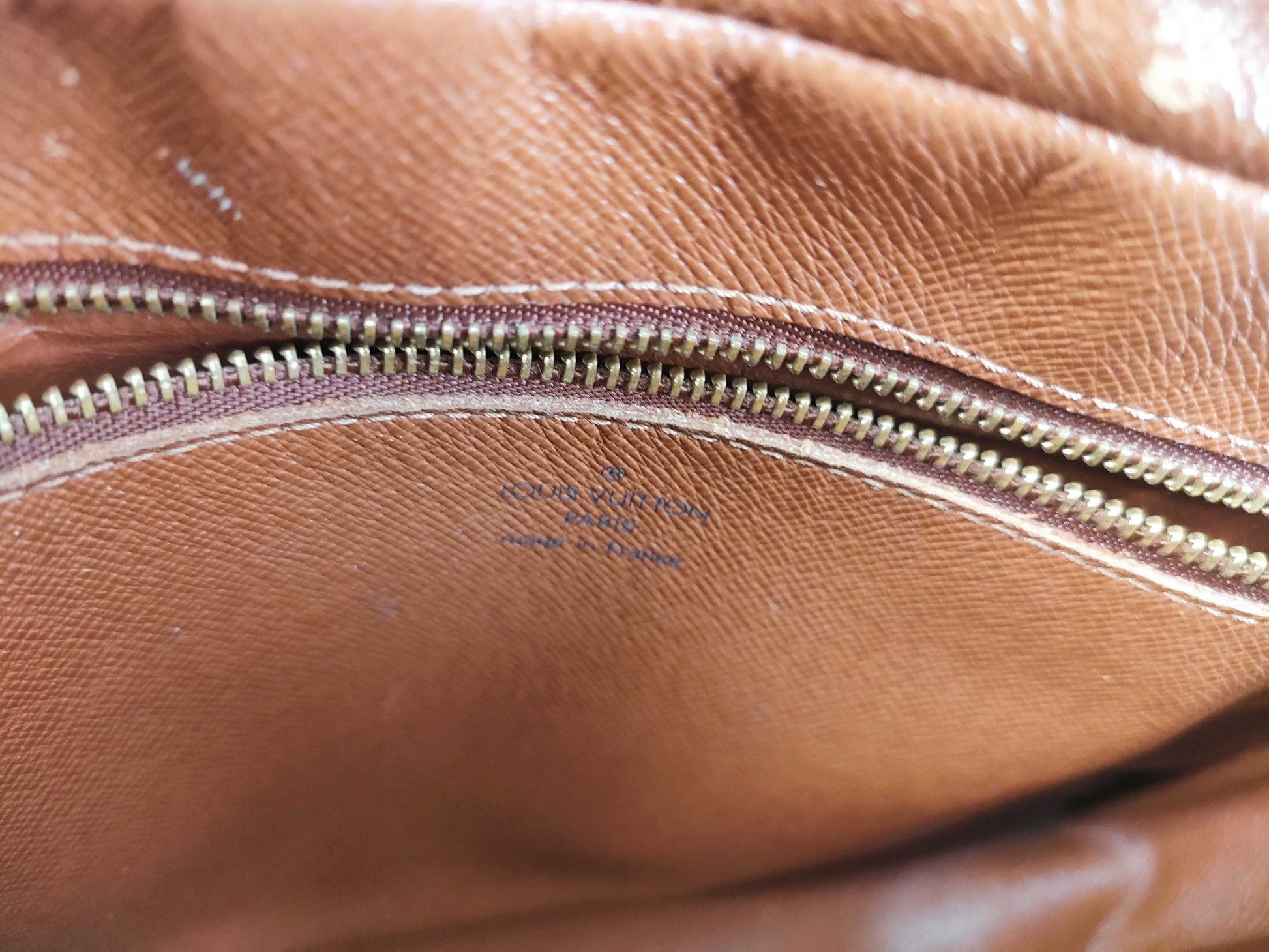 LOUIS VUITTON Monogram Louis Vuitton Shoulder Bag