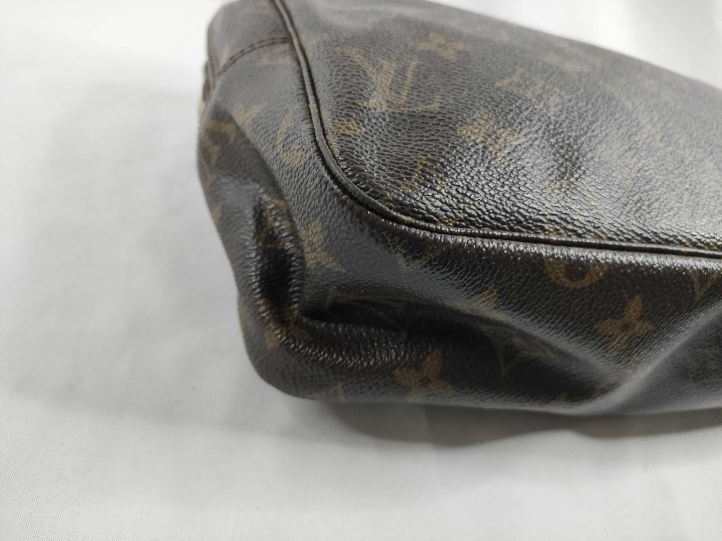LOUIS VUITTON M47522 Monogram Louis Vuitton Second Bag
