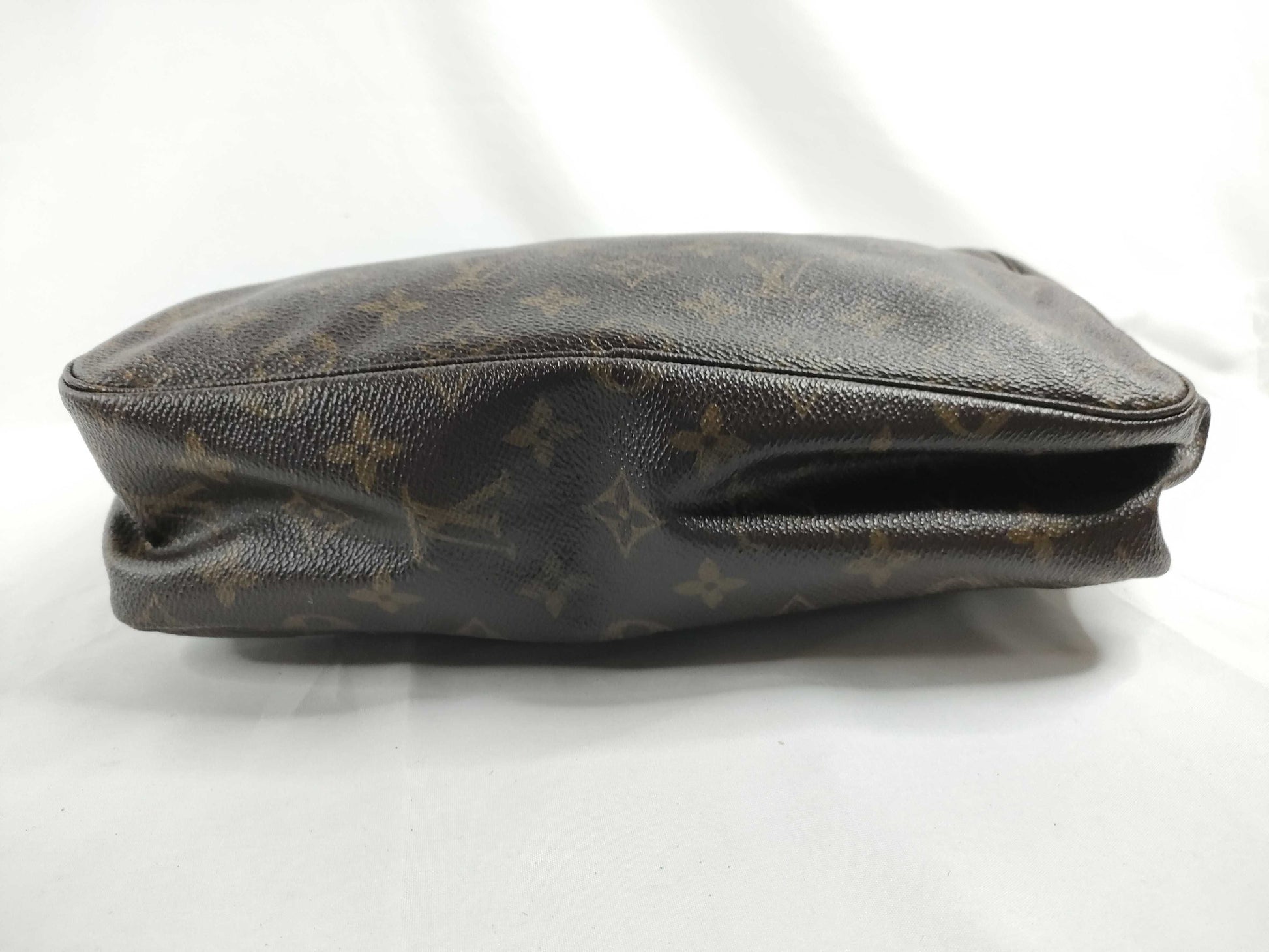 LOUIS VUITTON M47522 Monogram Louis Vuitton Second Bag