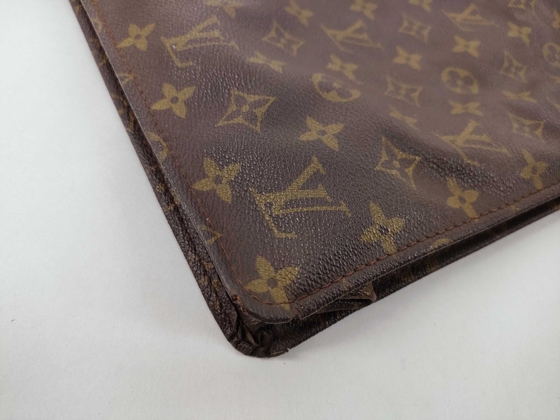 LOUIS VUITTON Monogram Louis Vuitton Tote Bag