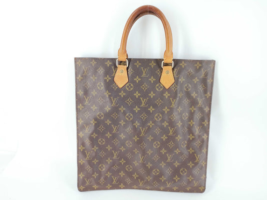 LOUIS VUITTON Monogram Louis Vuitton Tote Bag