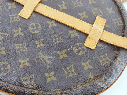 LOUIS VUITTON Monogram Louis Vuitton Shoulder Bag
