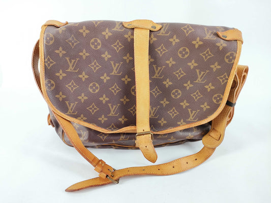 LOUIS VUITTON Monogram Louis Vuitton Shoulder Bag