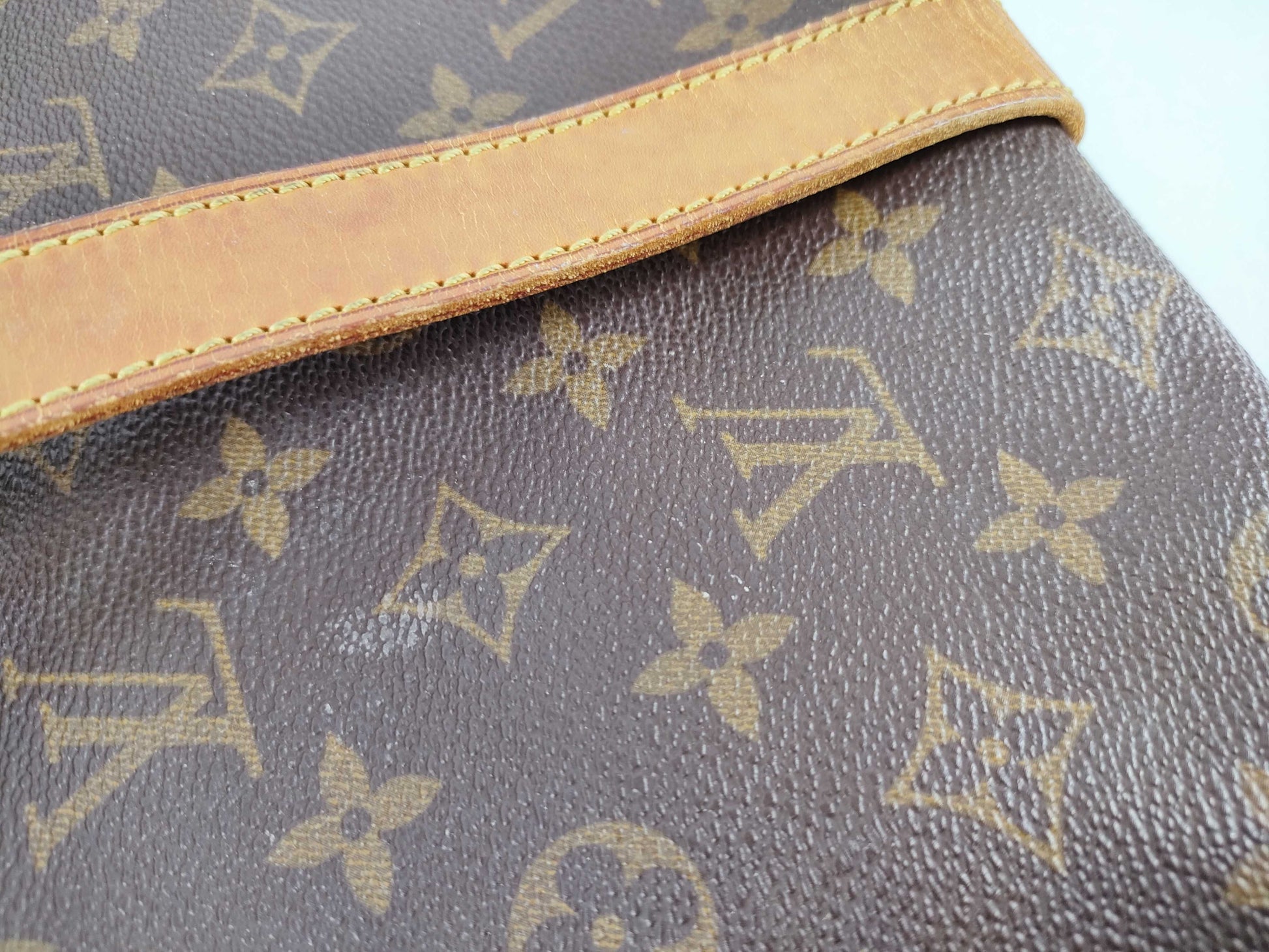 LOUIS VUITTON Monogram Shoulder Bag