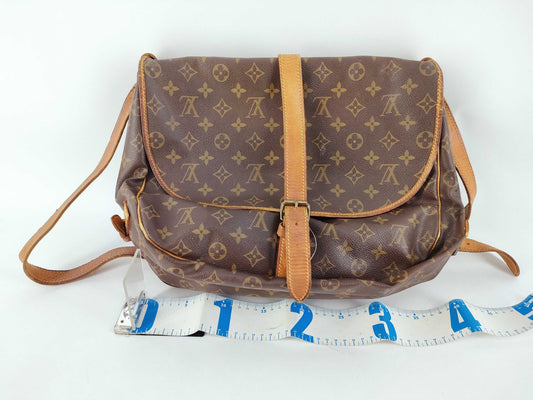 LOUIS VUITTON Monogram Shoulder Bag