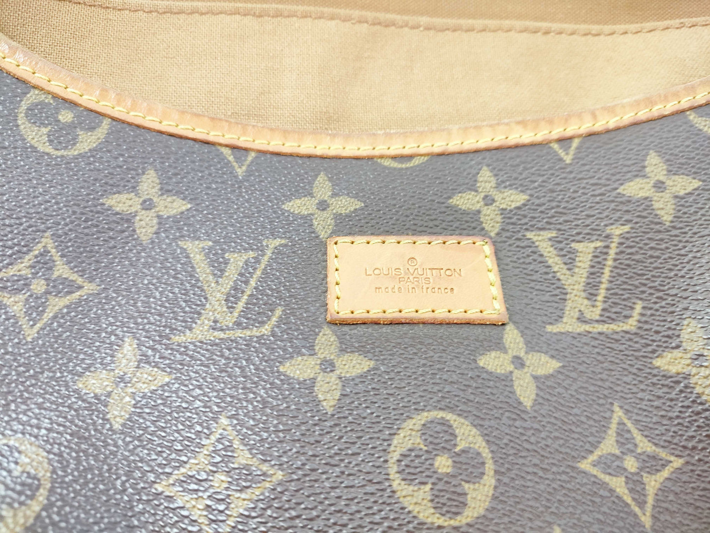 LOUIS VUITTON Monogram Shoulder Bag
