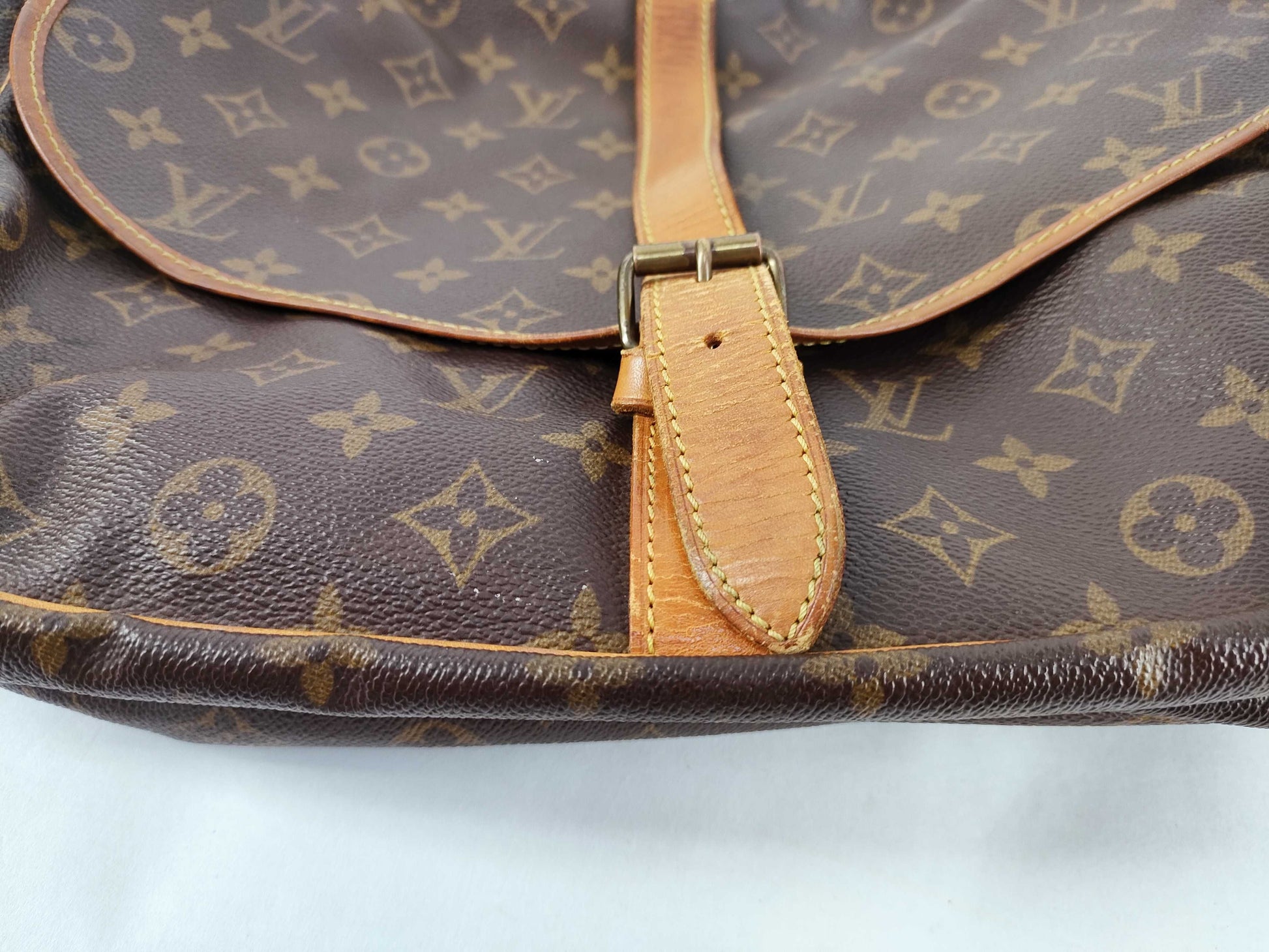 LOUIS VUITTON Monogram Shoulder Bag