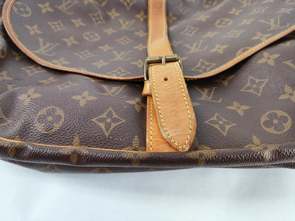 LOUIS VUITTON Monogram Shoulder Bag