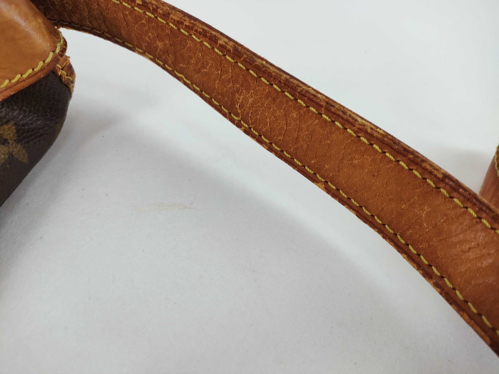 LOUIS VUITTON Monogram Shoulder Bag